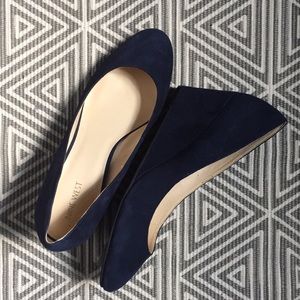 NWT Nine West Wedges!!